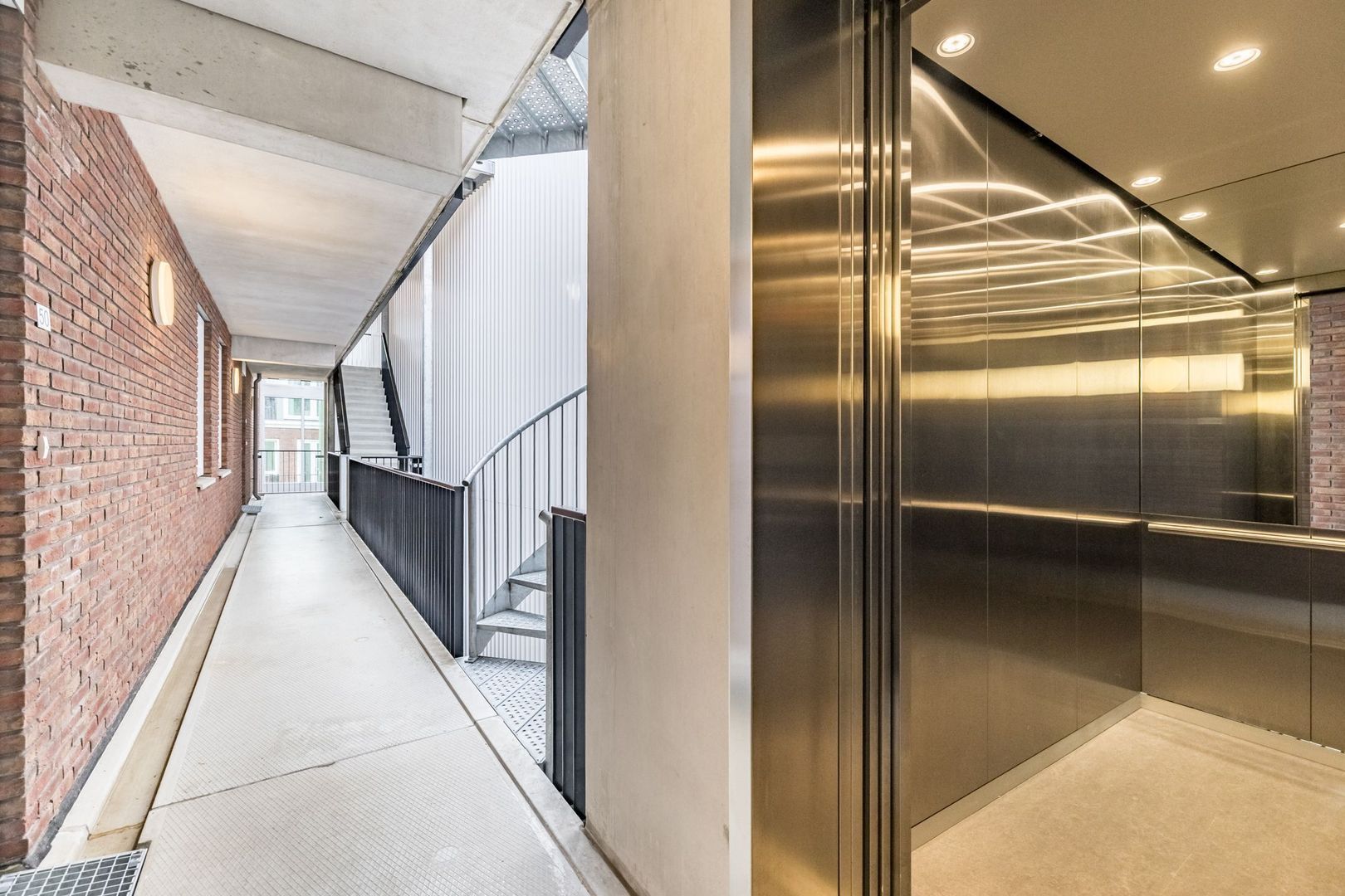 Kromme Elleboog 48, Meppel foto-34 blur