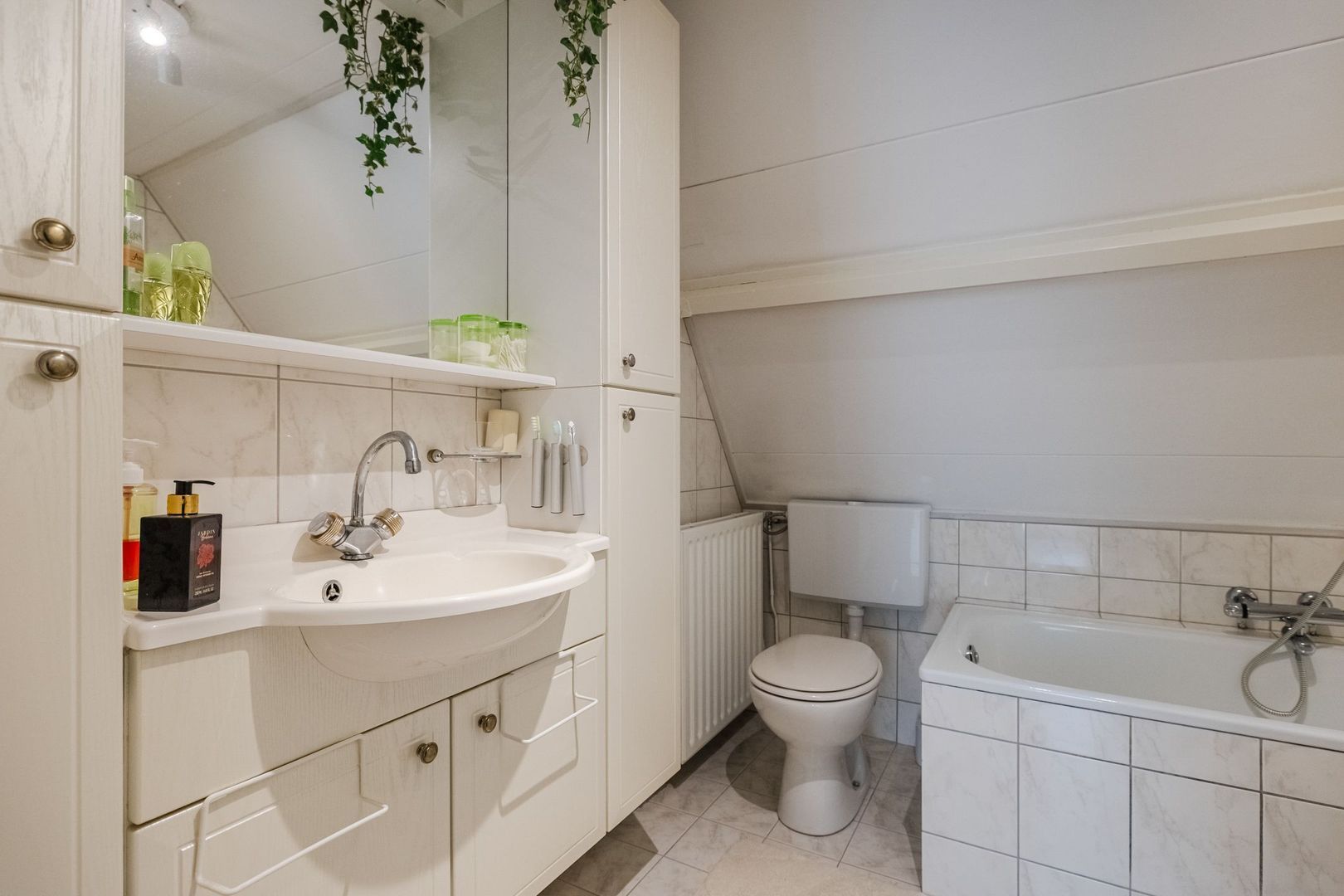 Luchtenstein 21, De Wijk foto-20 blur