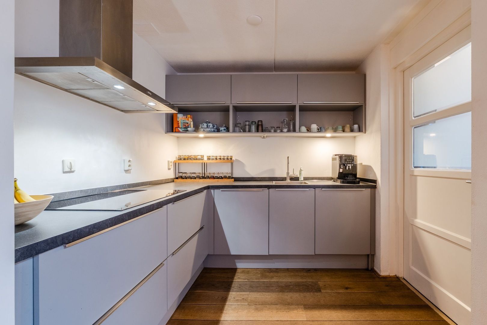 't Heuivak 48, Nijeveen foto-9 blur