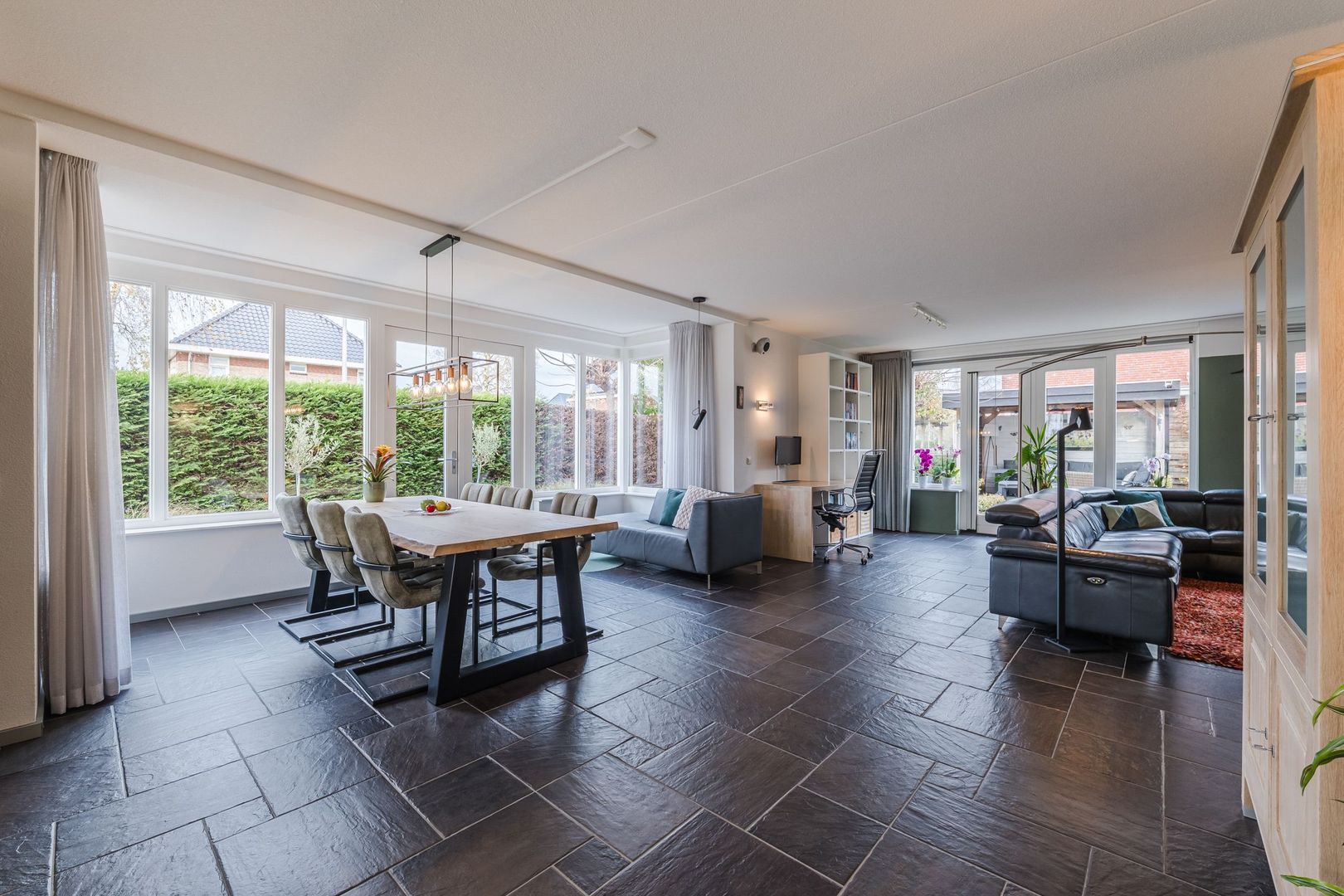 Valeriaan 29, Meppel foto-12 blur