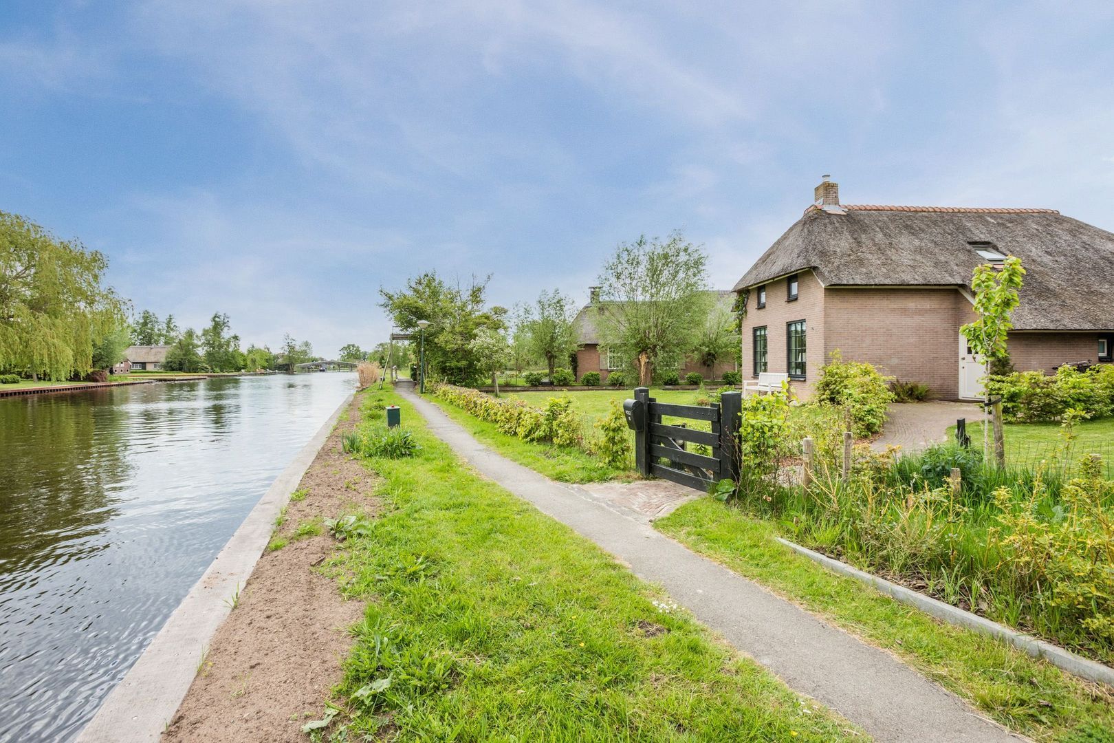 Dwarsgracht 13, Giethoorn foto-2 blur