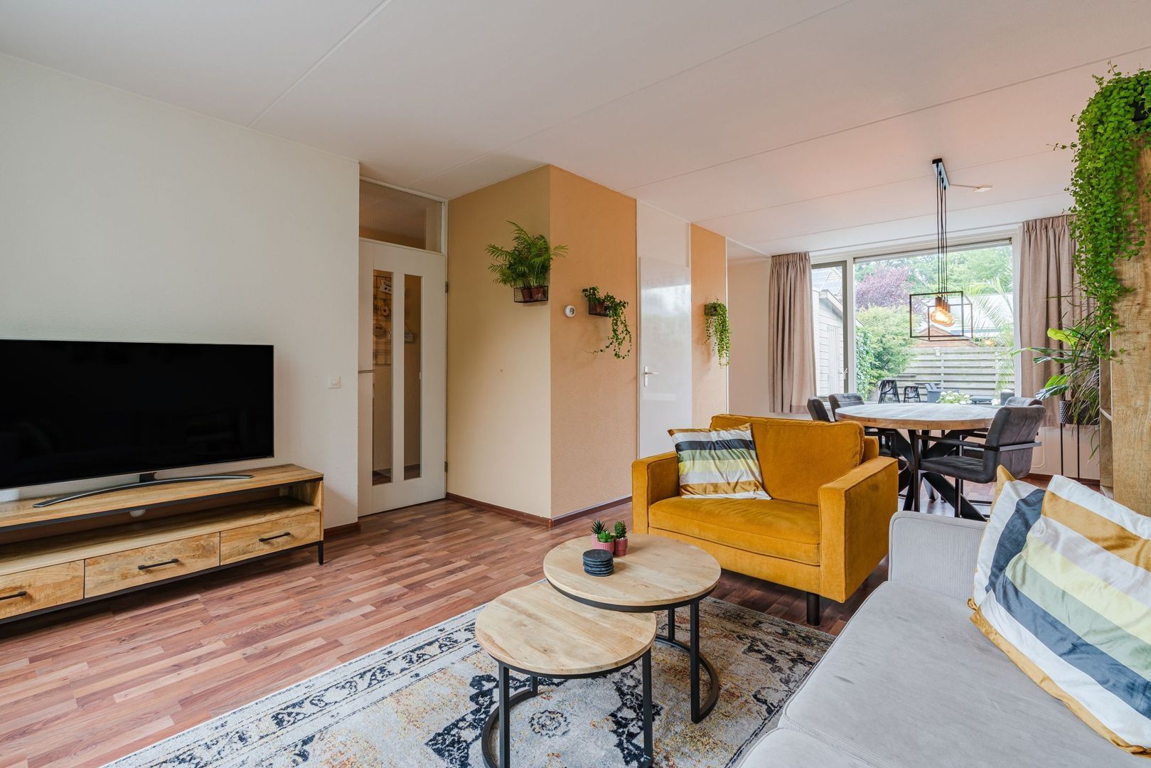 De Bloemen 25, Meppel foto-4 blur