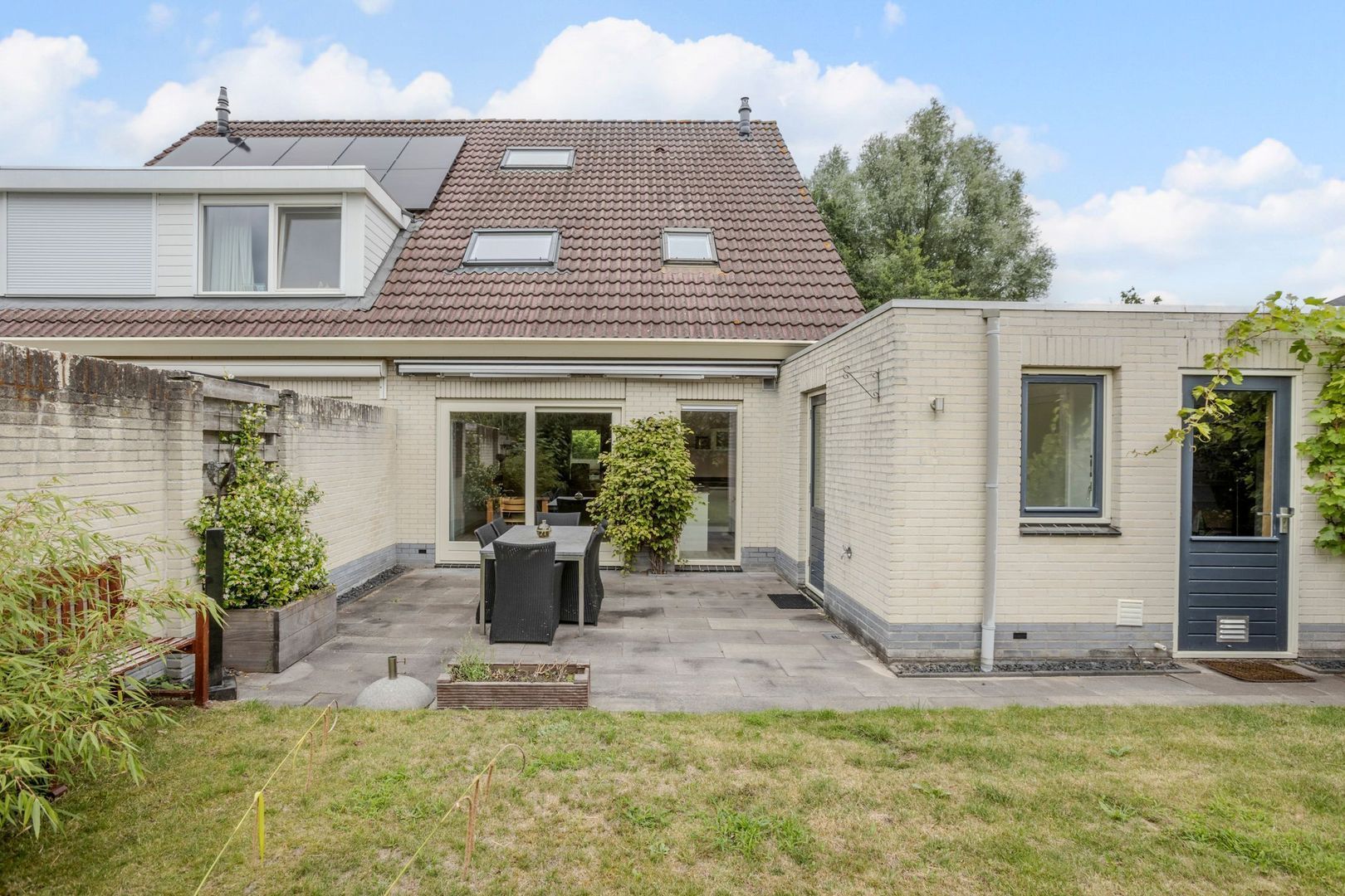 Sleedoornpage 28, Meppel foto-41 blur