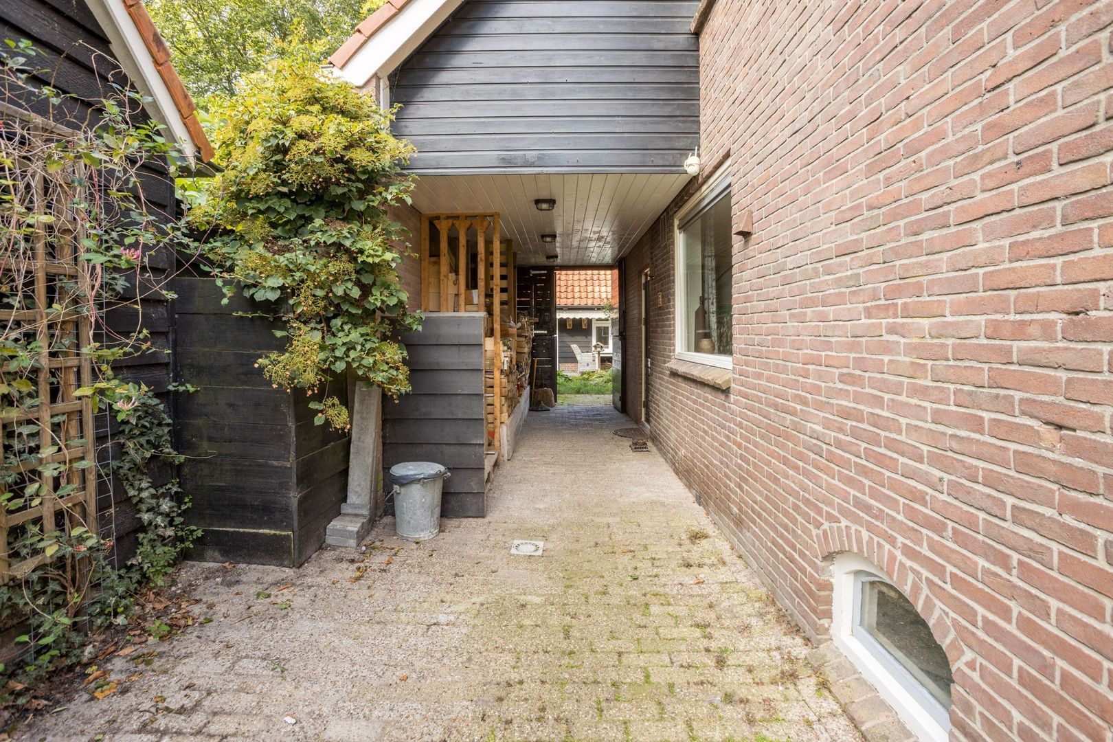 Ds A.C. van Raalteweg 1, Wanneperveen foto-30 blur