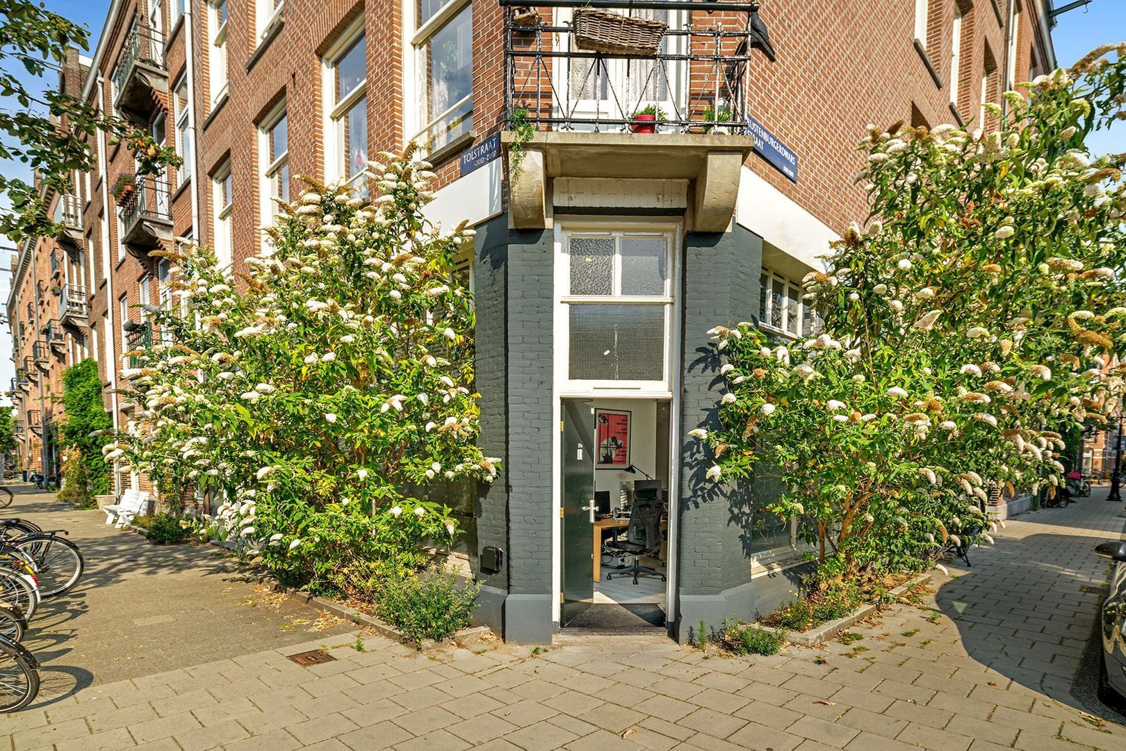 Tolstraat 125, Amsterdam foto-1 blur