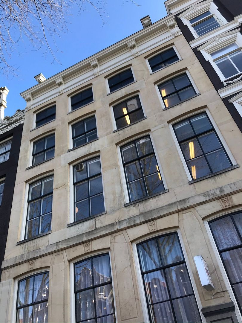 Oudezijds Voorburgwal 129, Amsterdam foto-0 blur