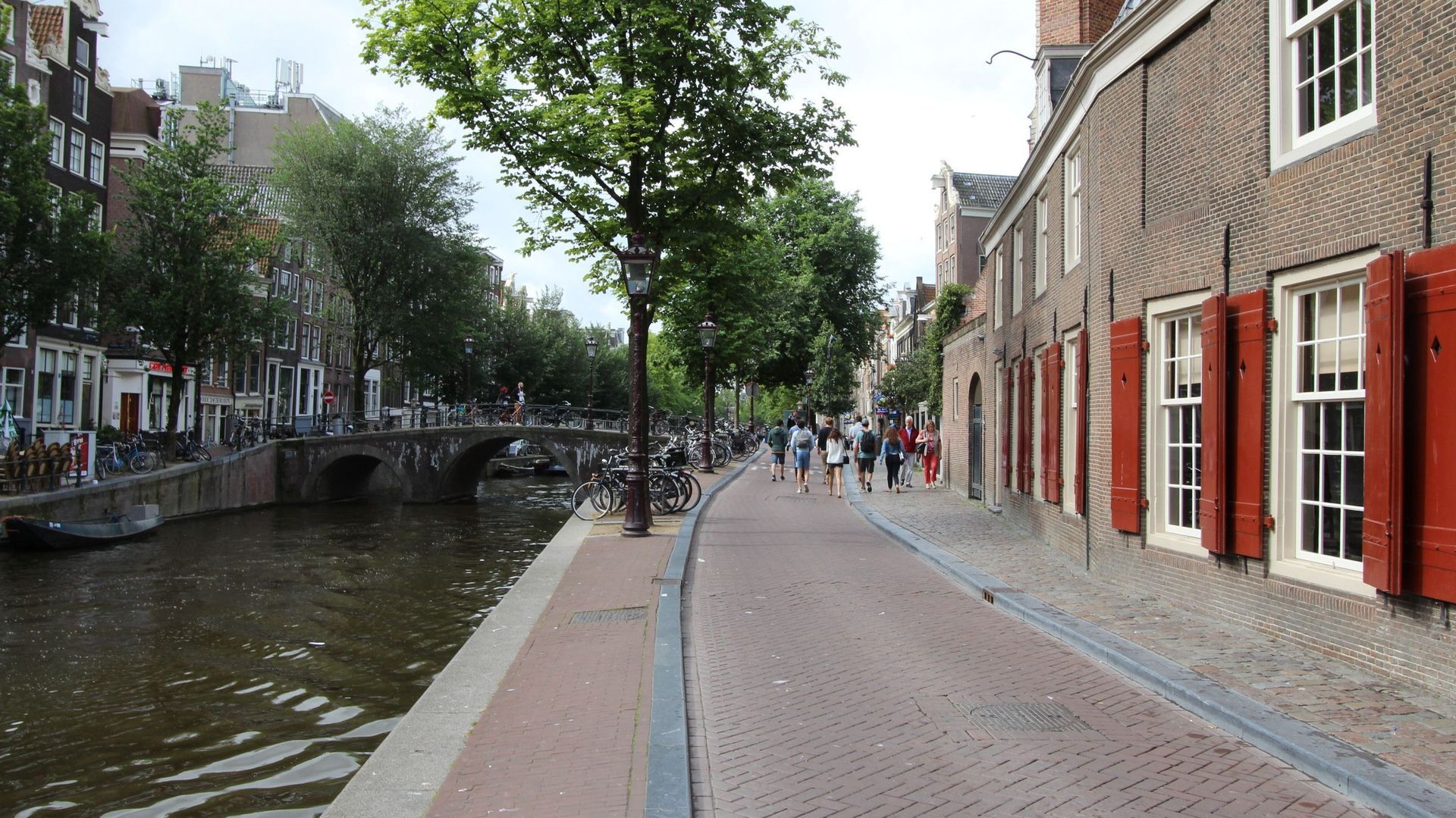 Oudezijds Voorburgwal 74, Amsterdam foto-9 blur