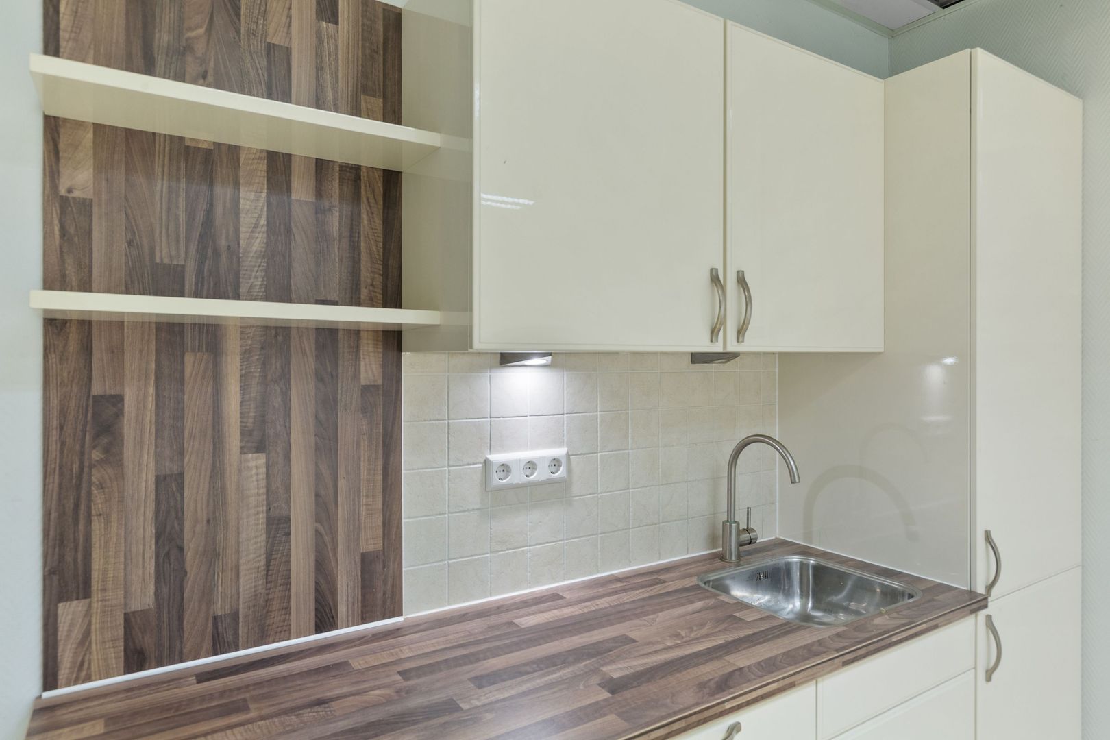 Gerrit Bolkade 64 f, Zaandam foto-22 blur