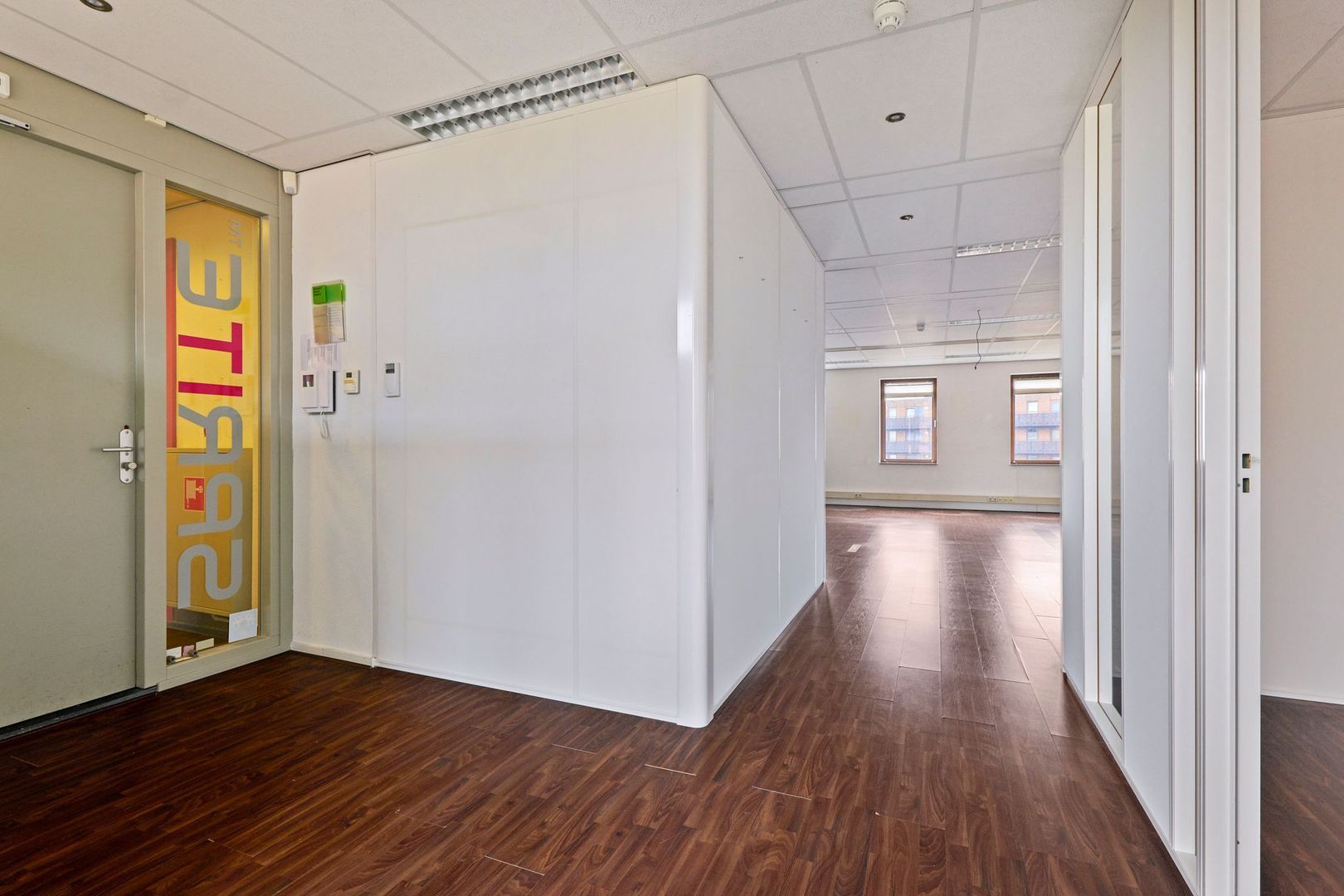 Krijn Taconiskade 290, Amsterdam foto-1 blur