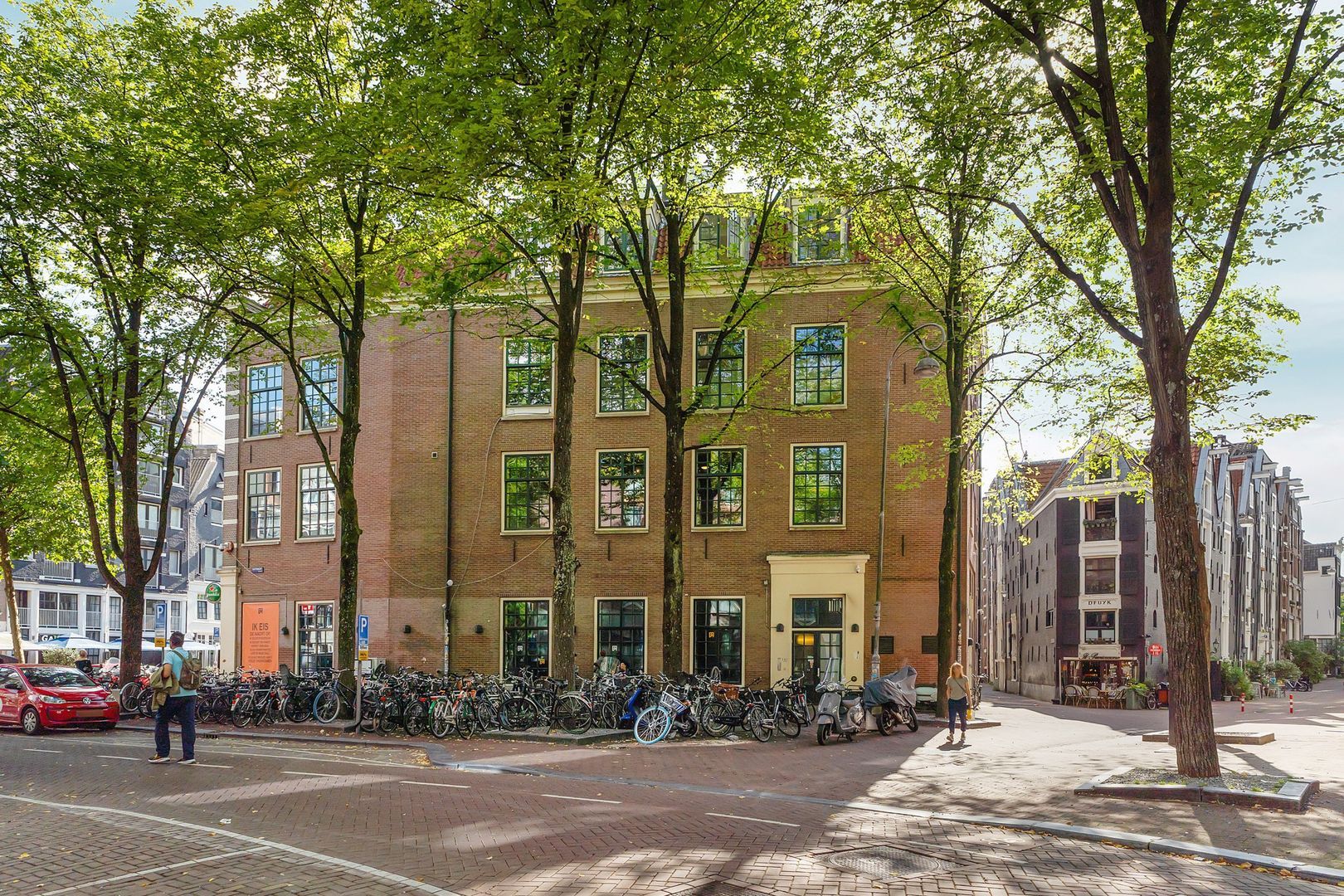 Spuistraat 2, Amsterdam foto-1 blur