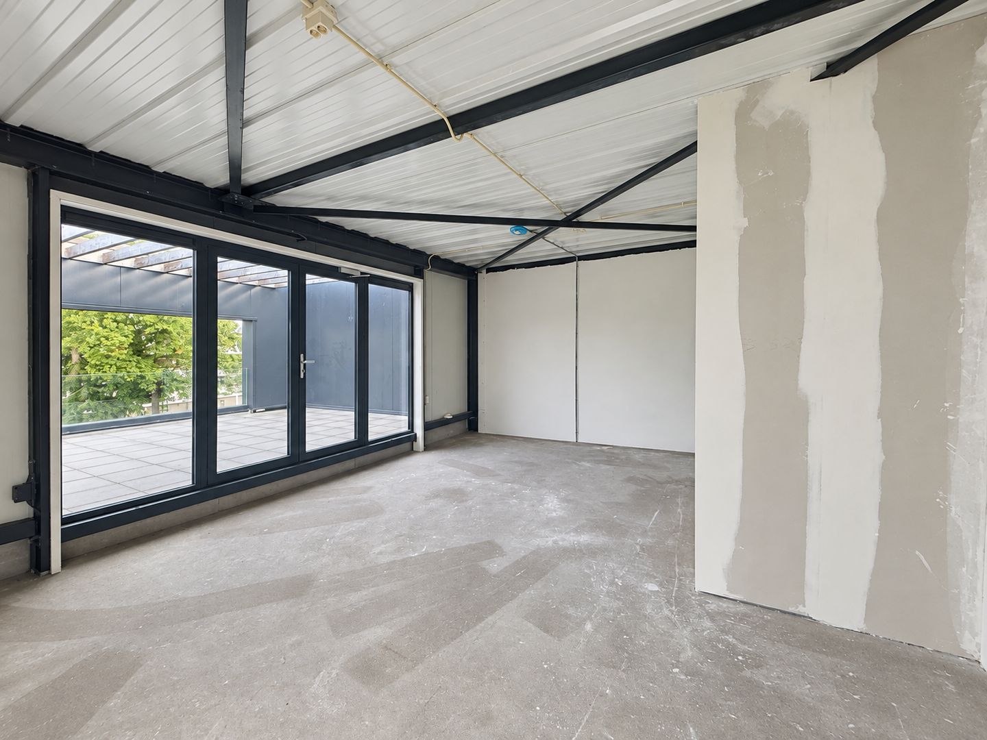 Hogeweyselaan 215 A, Weesp foto-10 blur