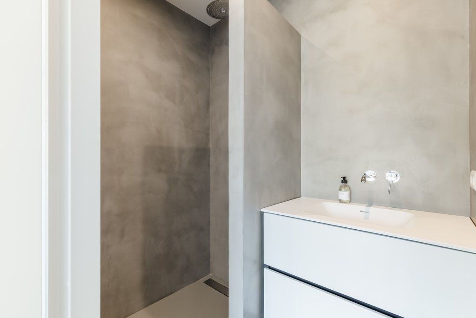 Burgemeester Hogguerstraat 1203, Amsterdam foto-13 blur