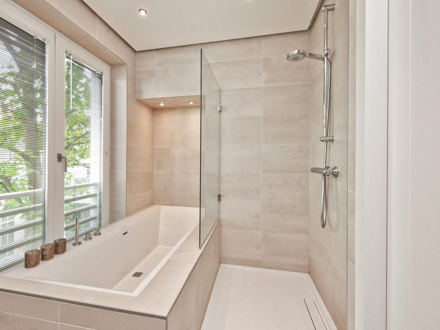 Plantage Muidergracht 105 A, Amsterdam foto-23 blur