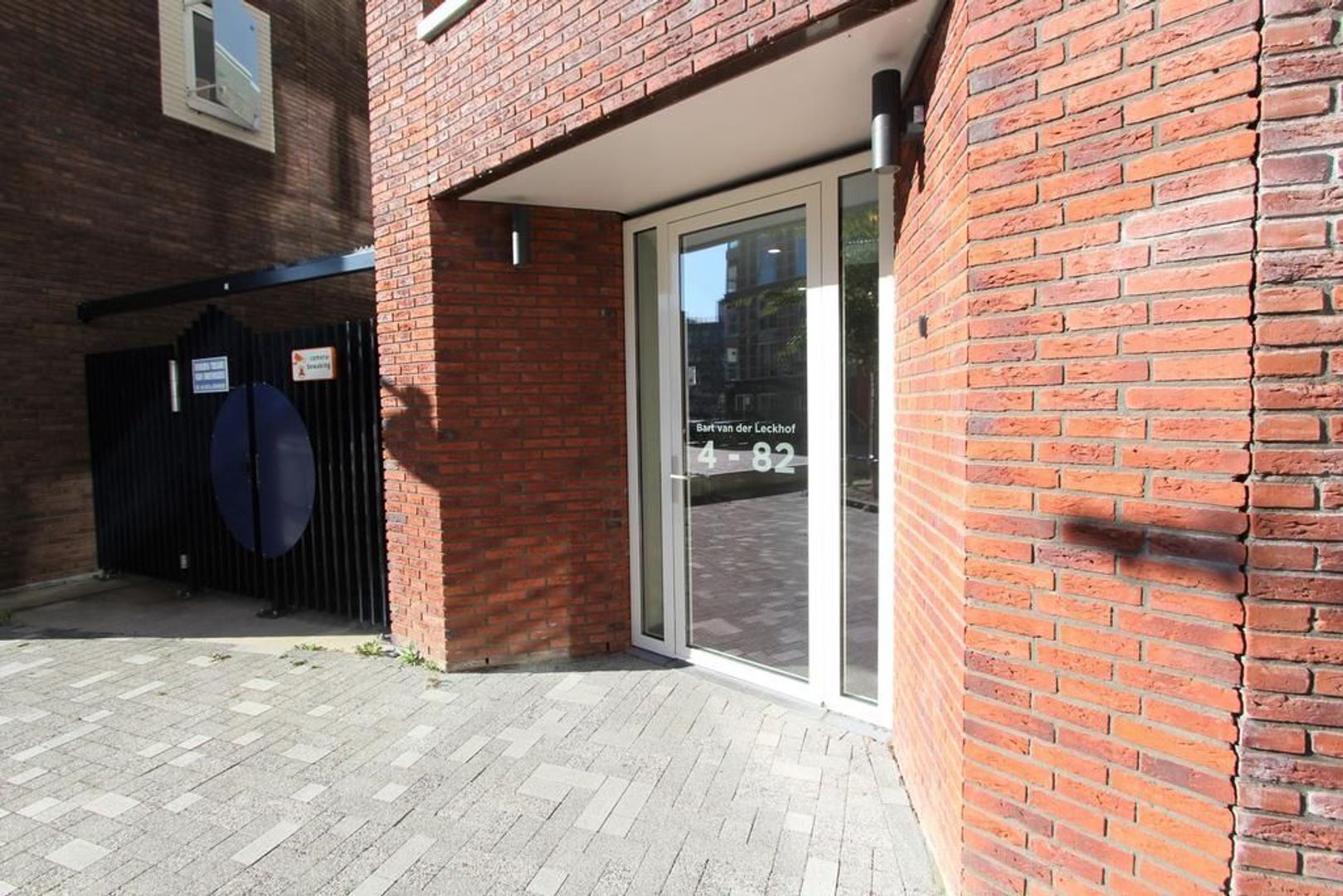 Bart van der Leckhof 24, Diemen foto-1 blur