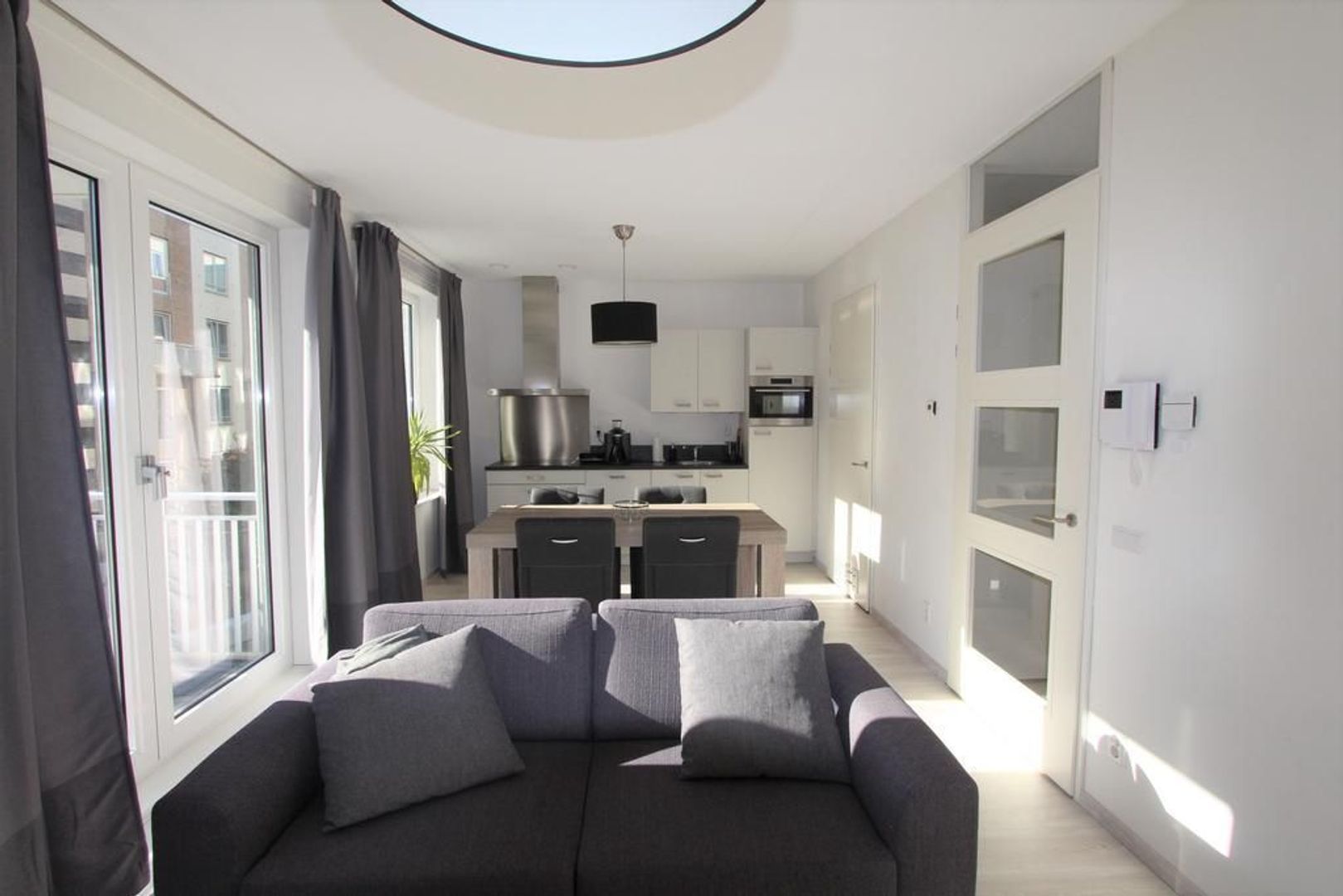 Bart van der Leckhof 24, Diemen foto-4 blur