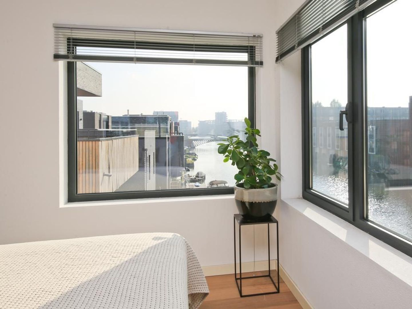 Ad Windighof 1, Amsterdam foto-54 blur