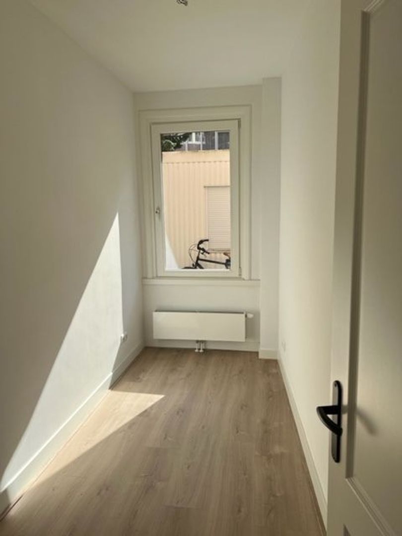 Volkerakstraat 50 HS, Amsterdam foto-6 blur