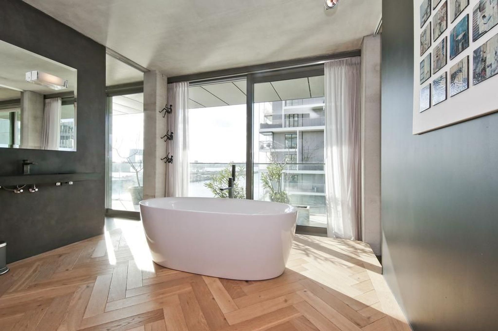 Ridderspoorweg 211, Amsterdam foto-40 blur