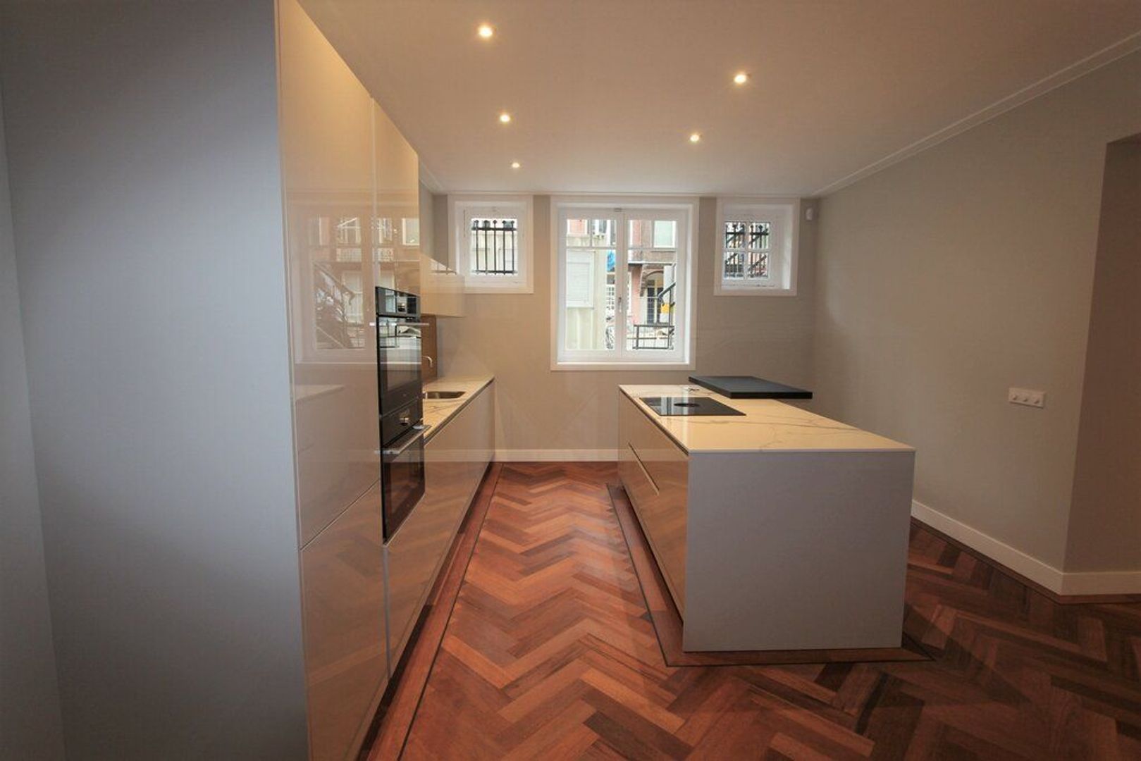 Koninginneweg 140 H, Amsterdam foto-16 blur