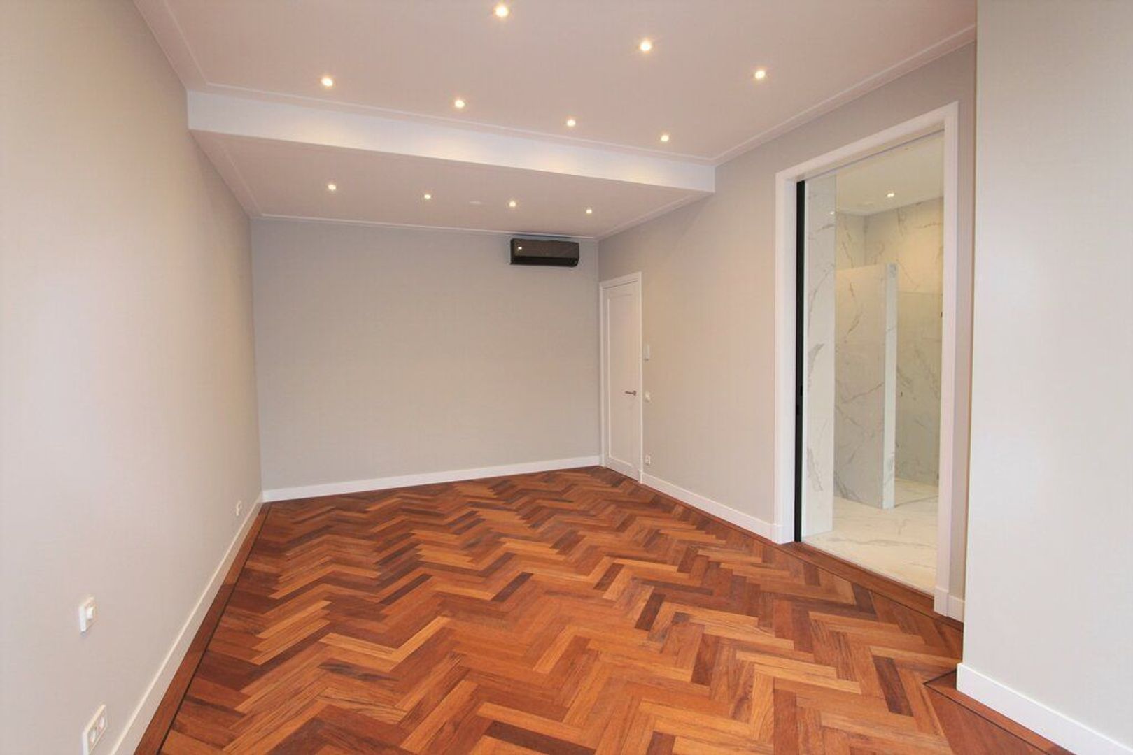 Koninginneweg 140 H, Amsterdam foto-5 blur