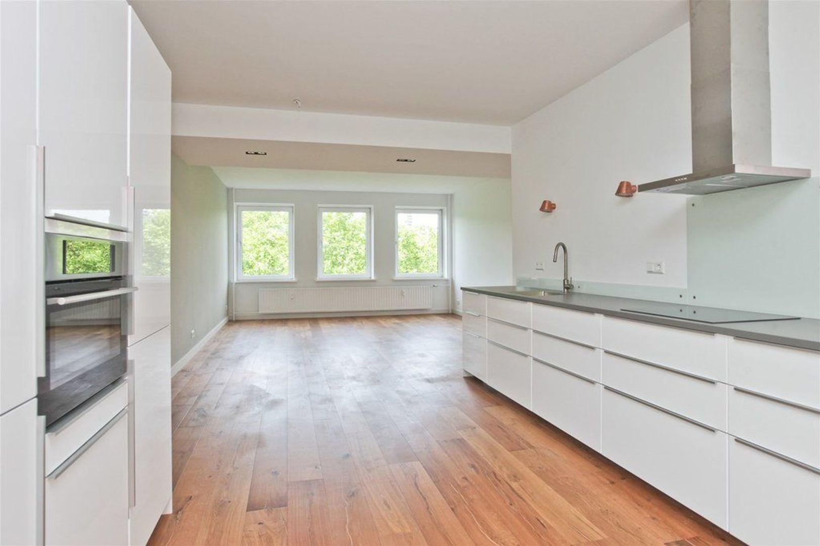 Van Nijenrodeweg 382, Amsterdam foto-2 blur