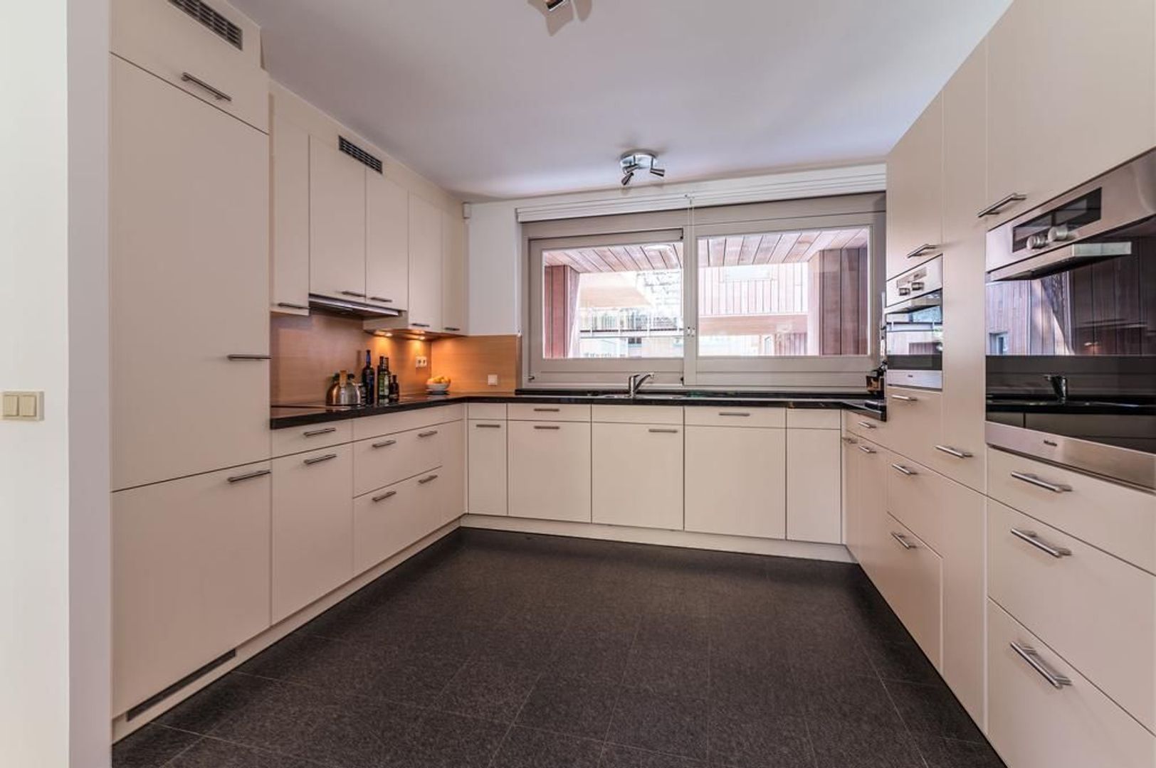 Willem van Weldammelaan 115 I + PP, Amsterdam foto-13 blur