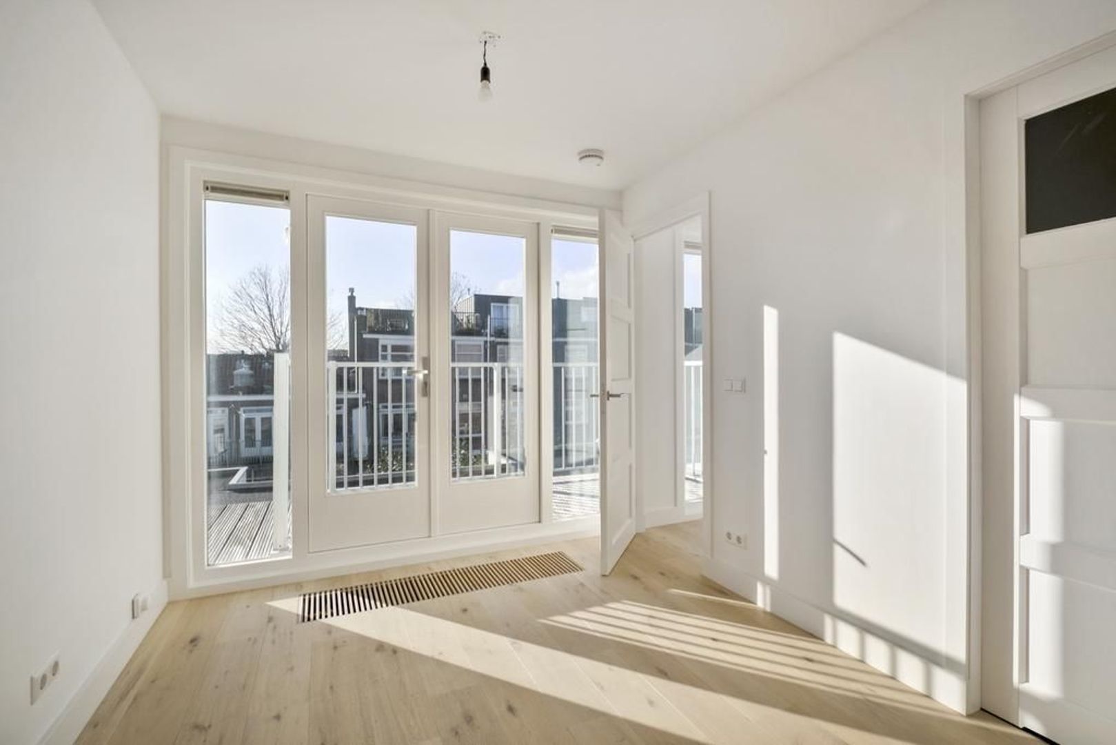 Laplacestraat 48 bv, Amsterdam foto-22 blur