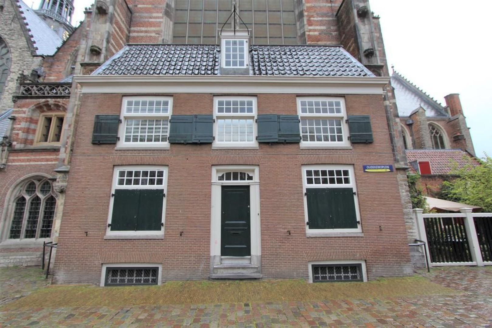 Oudekerksplein 25, Amsterdam foto-0 blur