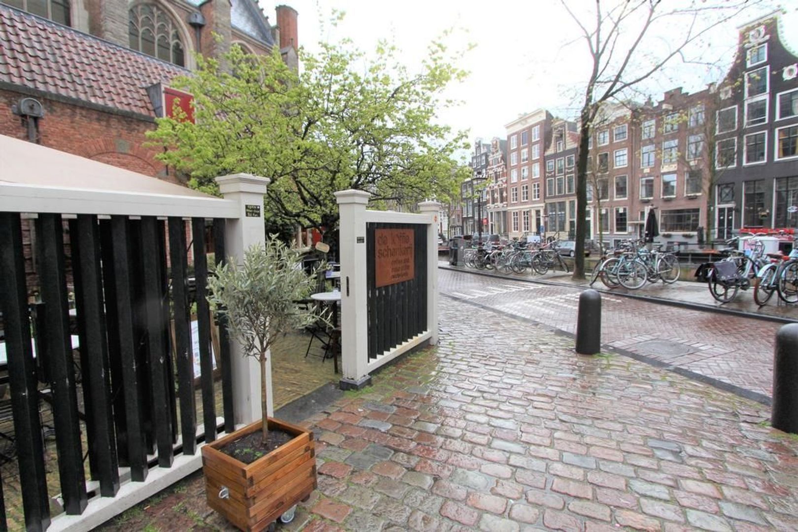 Oudekerksplein 25, Amsterdam foto-11 blur