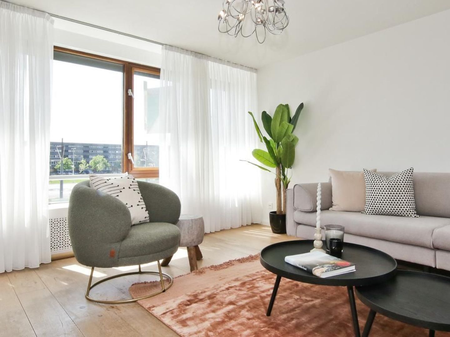 Pieter Calandlaan 638, Amsterdam foto-2 blur