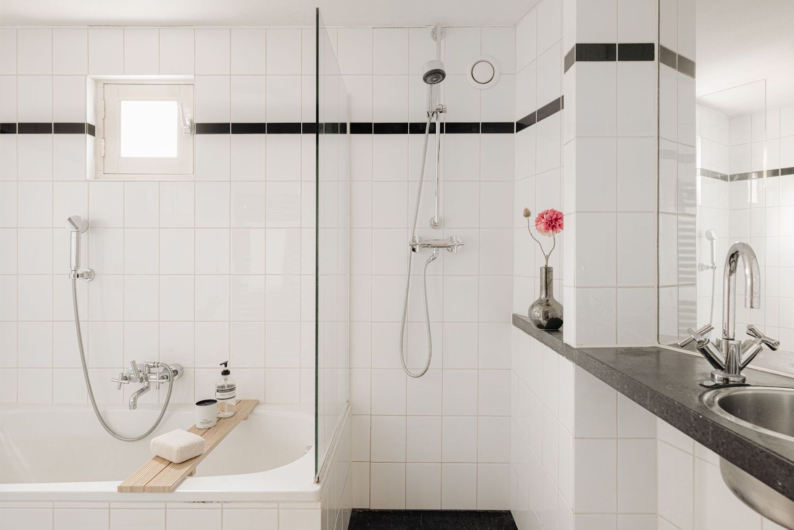 Buiten Oranjestraat 20 - BV, Amsterdam foto-13 blur