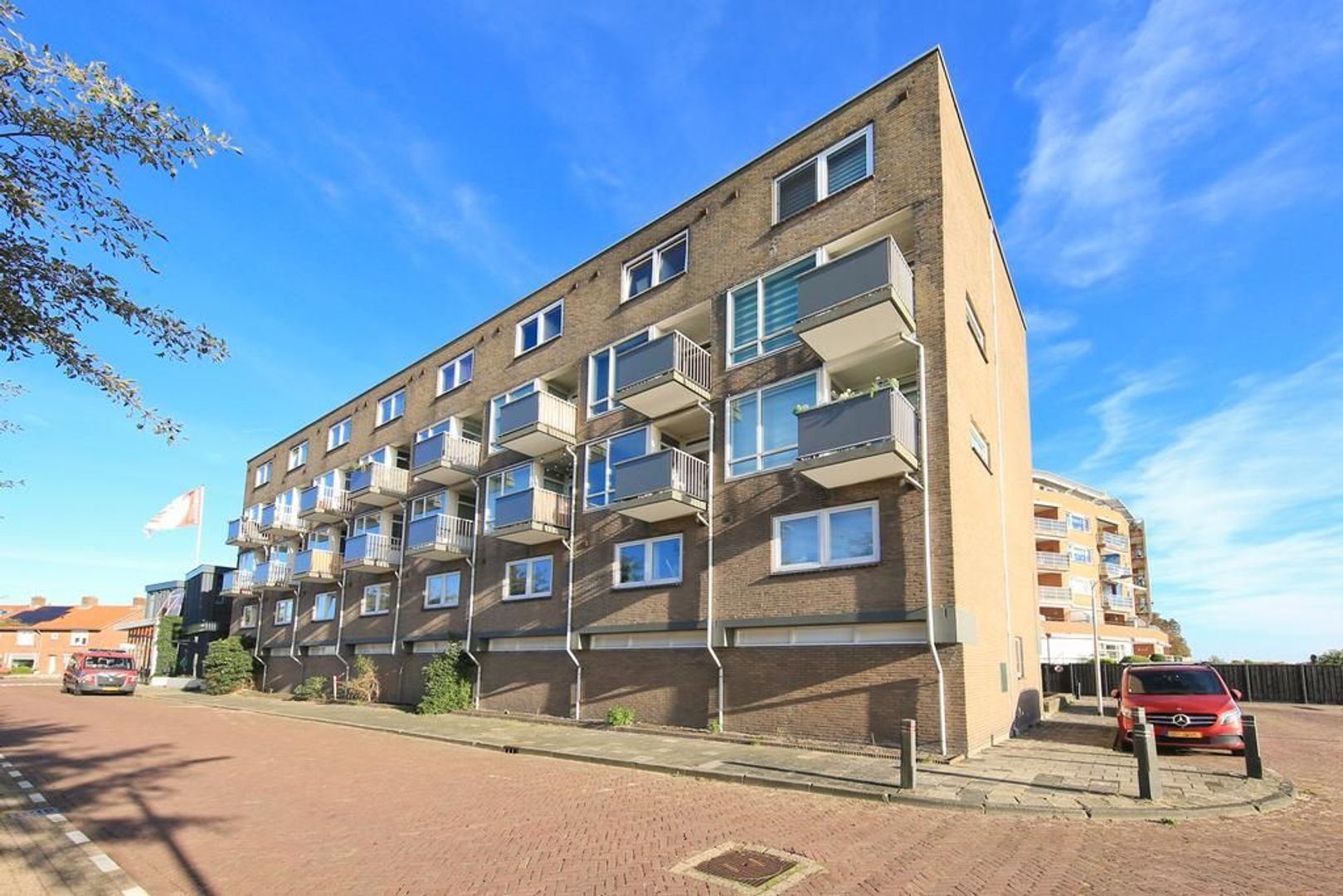 Beatrixstraat 6, Halfweg foto-0 blur