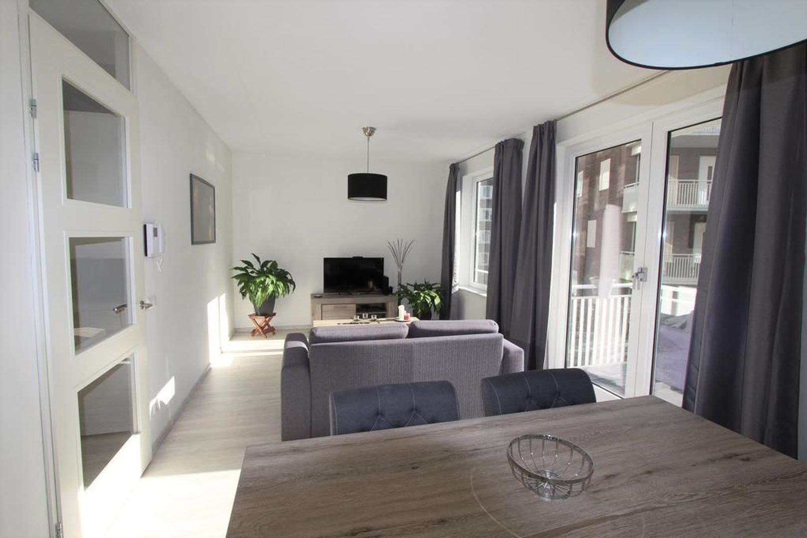 Bart van der Leckhof 24, Diemen foto-5 blur