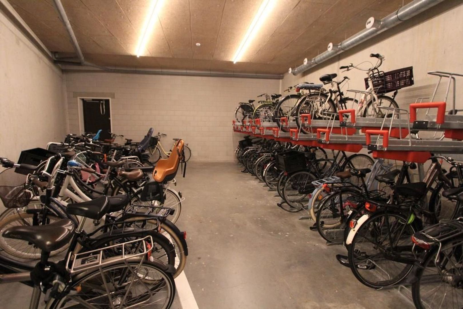 Bart van der Leckhof 24, Diemen foto-23 blur