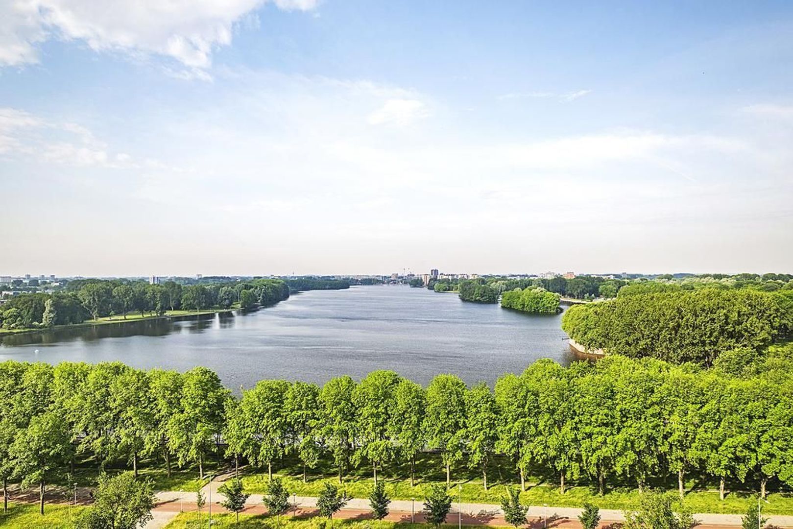 Oeverpad 260, Amsterdam foto-36 blur