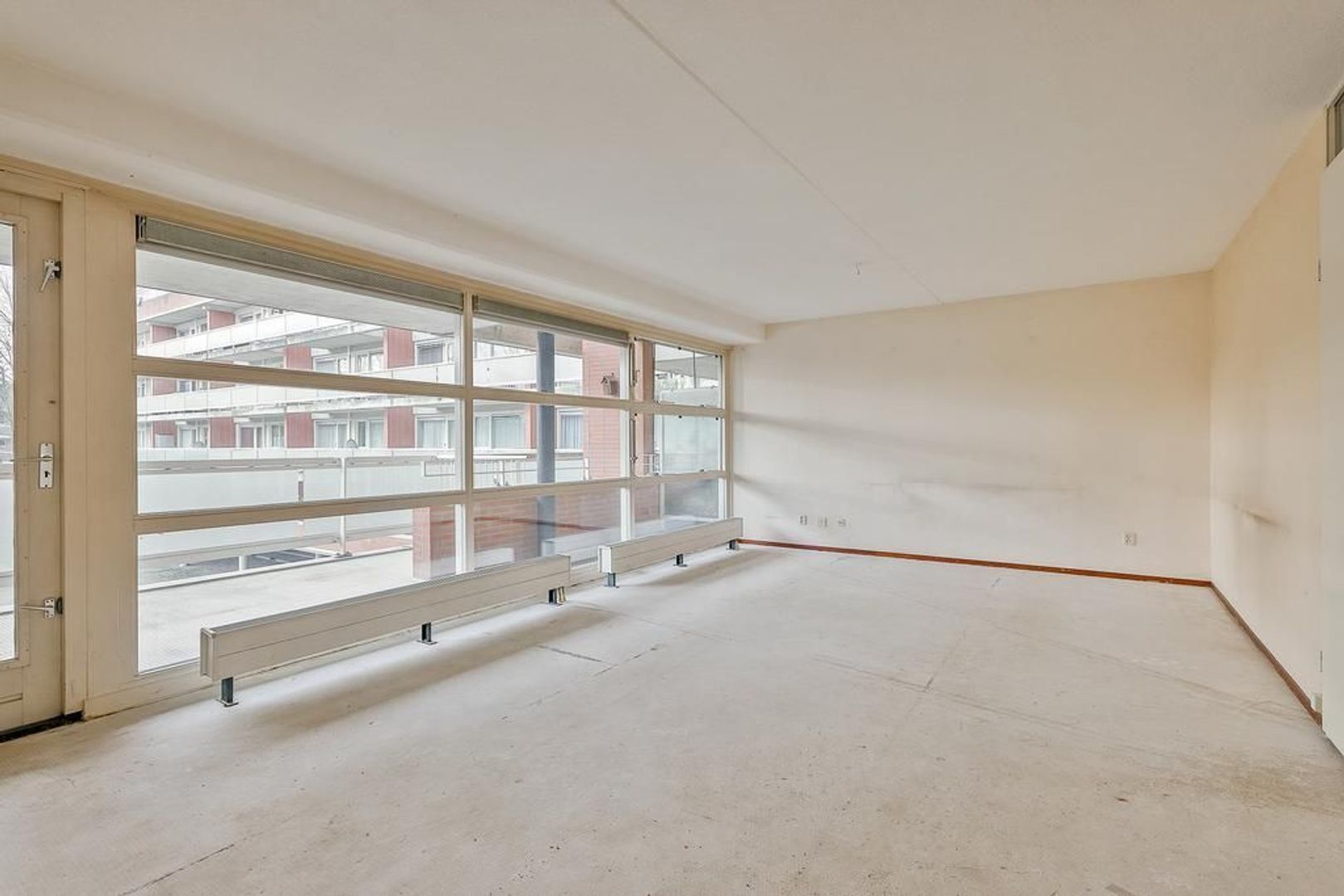 Oeverpad 244, Amsterdam foto-1 blur