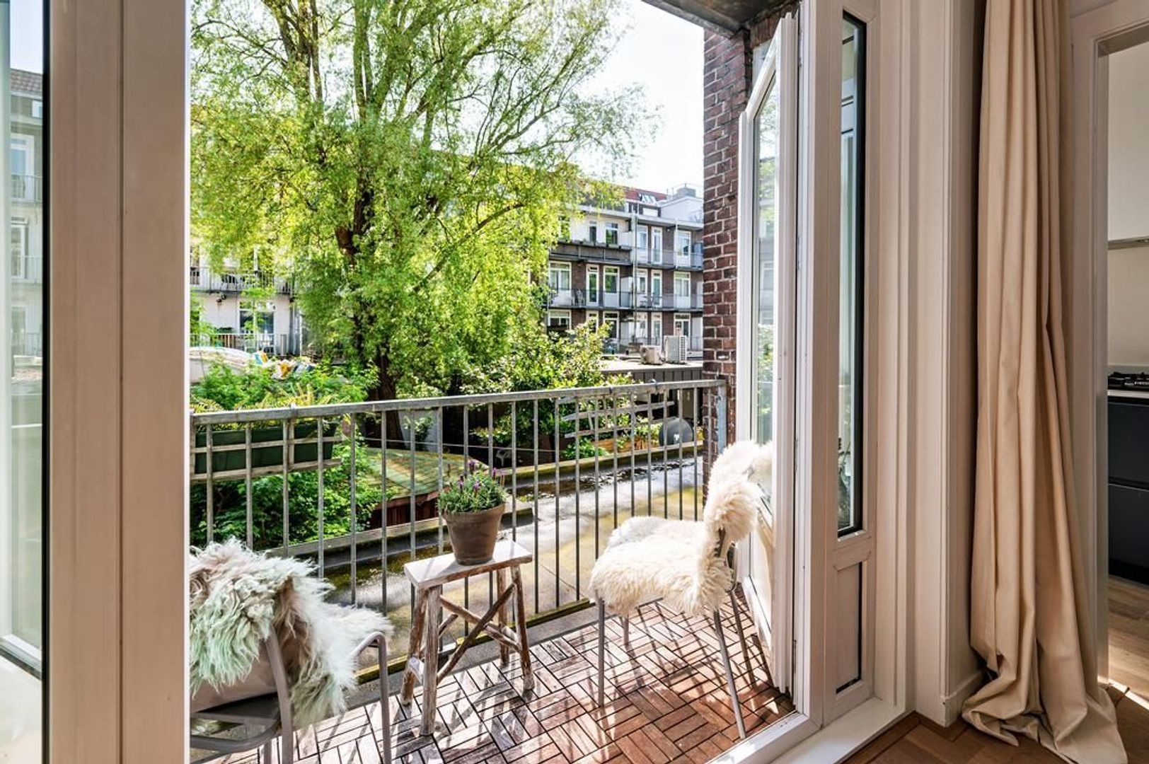 Paramariboplein 44 1, Amsterdam foto-19 blur