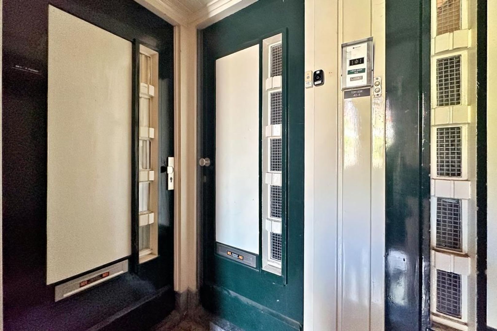 Paramariboplein 44 1, Amsterdam foto-2 blur