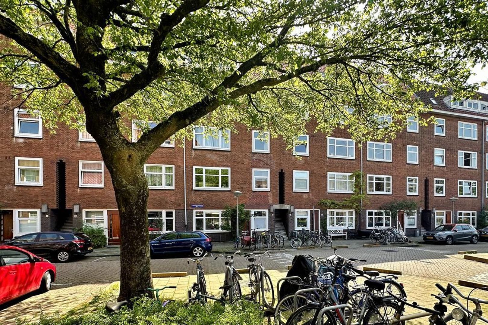 Paramariboplein 44 1, Amsterdam foto-34 blur