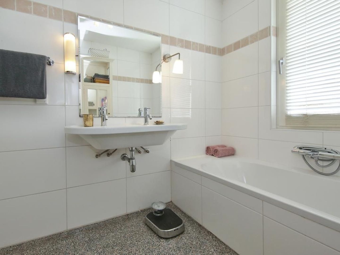 Raadhuisstraat 5, Diemen foto-24 blur