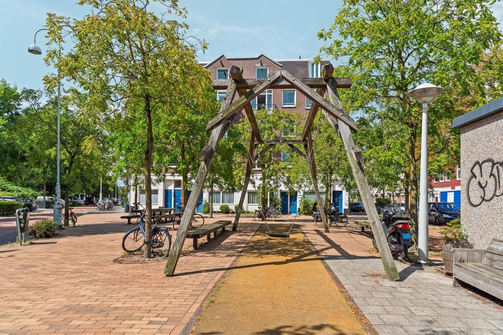 Zaanstraat 142, Amsterdam foto-25 blur