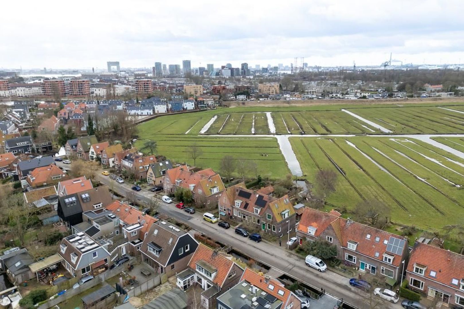 Kadoelenweg 183, Amsterdam foto-4 blur