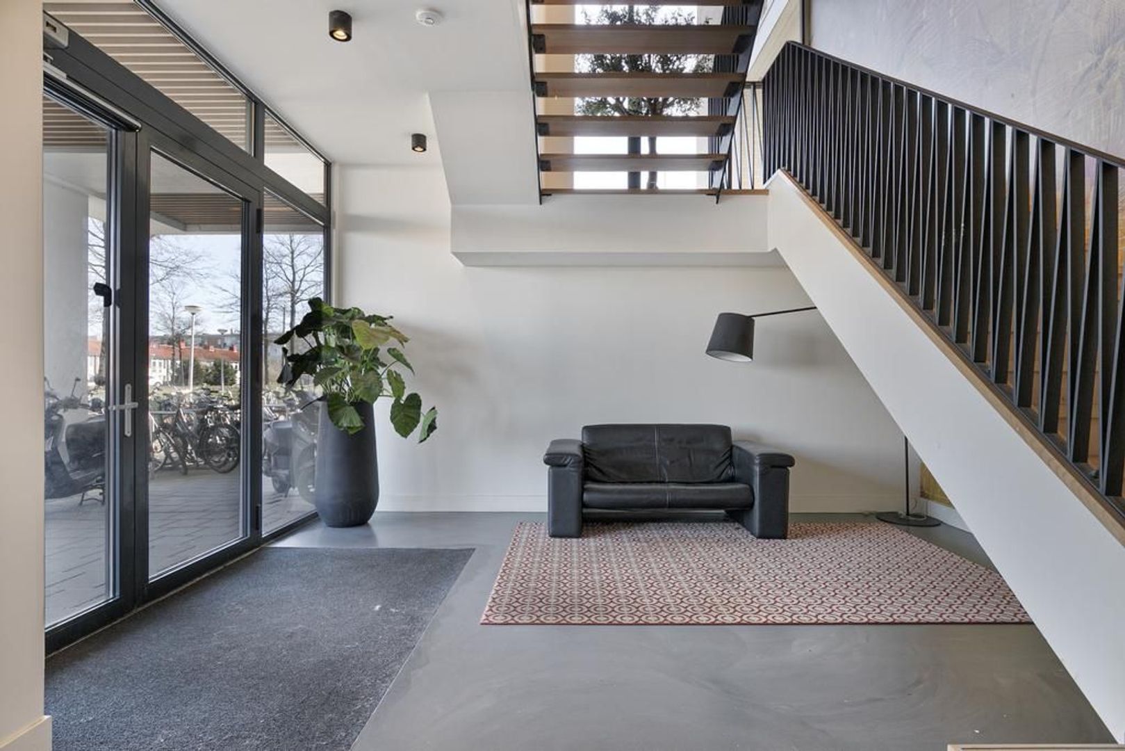 Burgemeester Hogguerstraat 1193, Amsterdam foto-25 blur