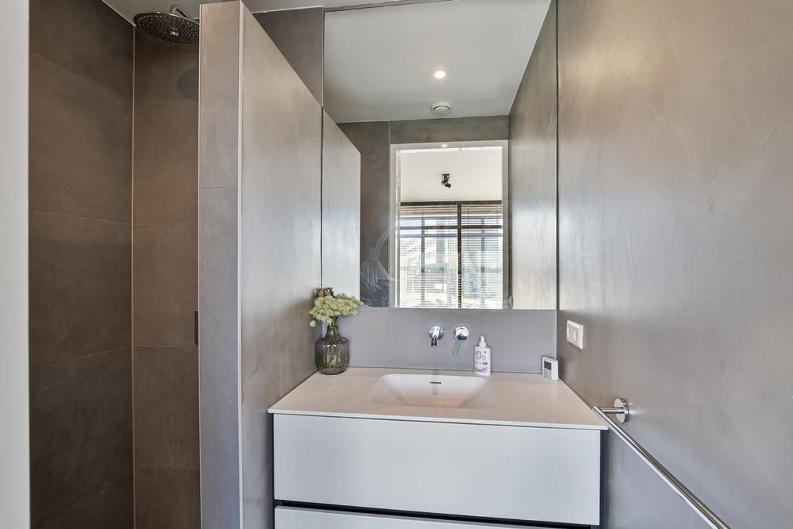 Burgemeester Hogguerstraat 1193, Amsterdam foto-19 blur