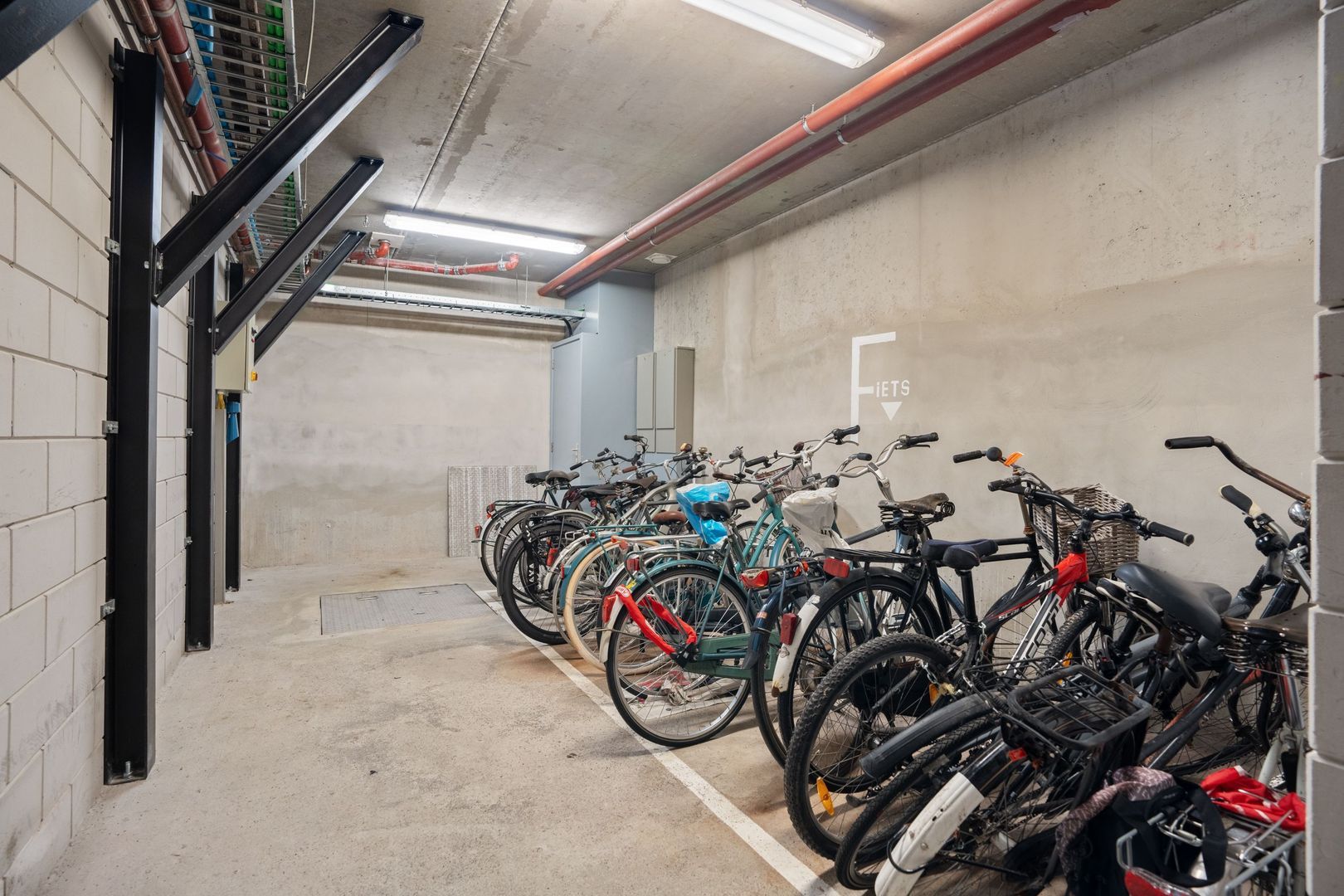 Jacob Burggraafstraat 204, Amsterdam foto-22 blur