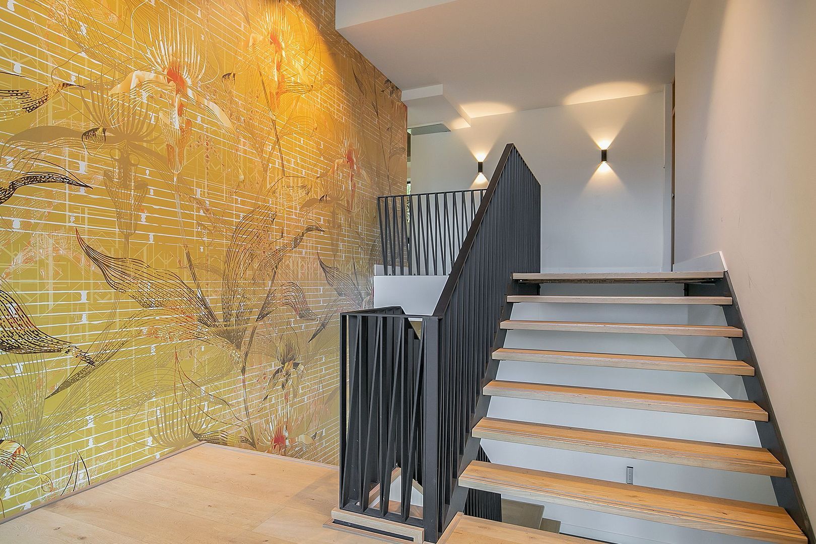 Burgemeester Hogguerstraat 1221, Amsterdam foto-1 blur