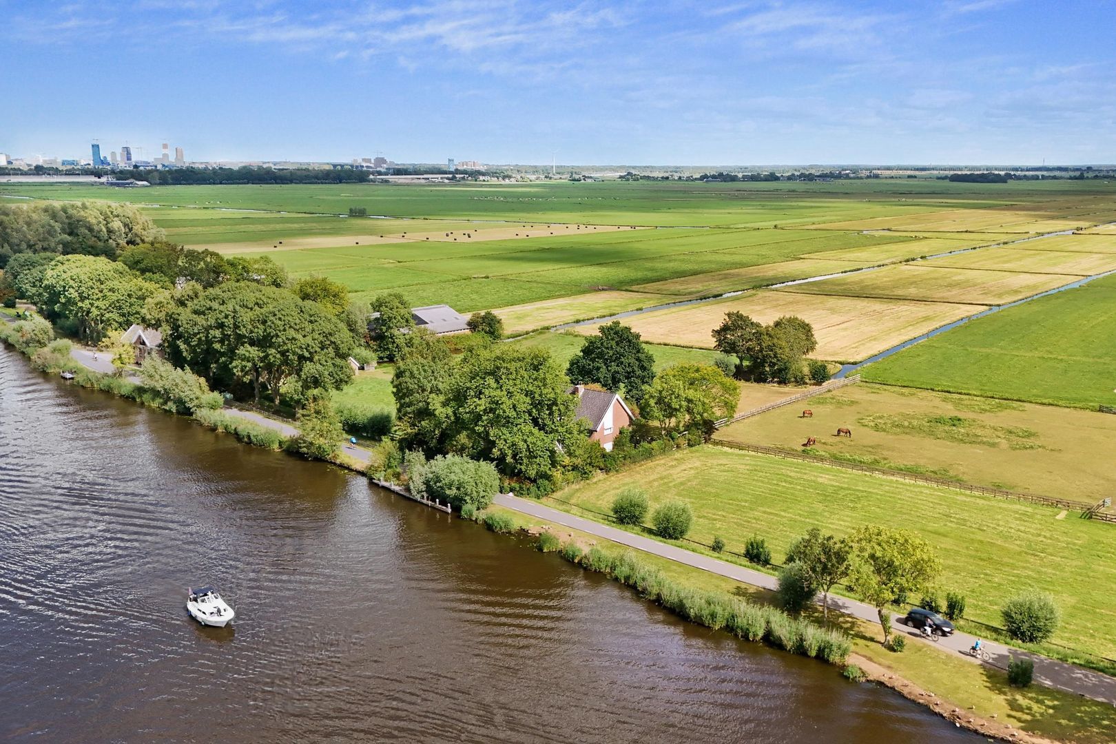 Rondehoep West 43 A, Ouderkerk Aan De Amstel foto-88 blur