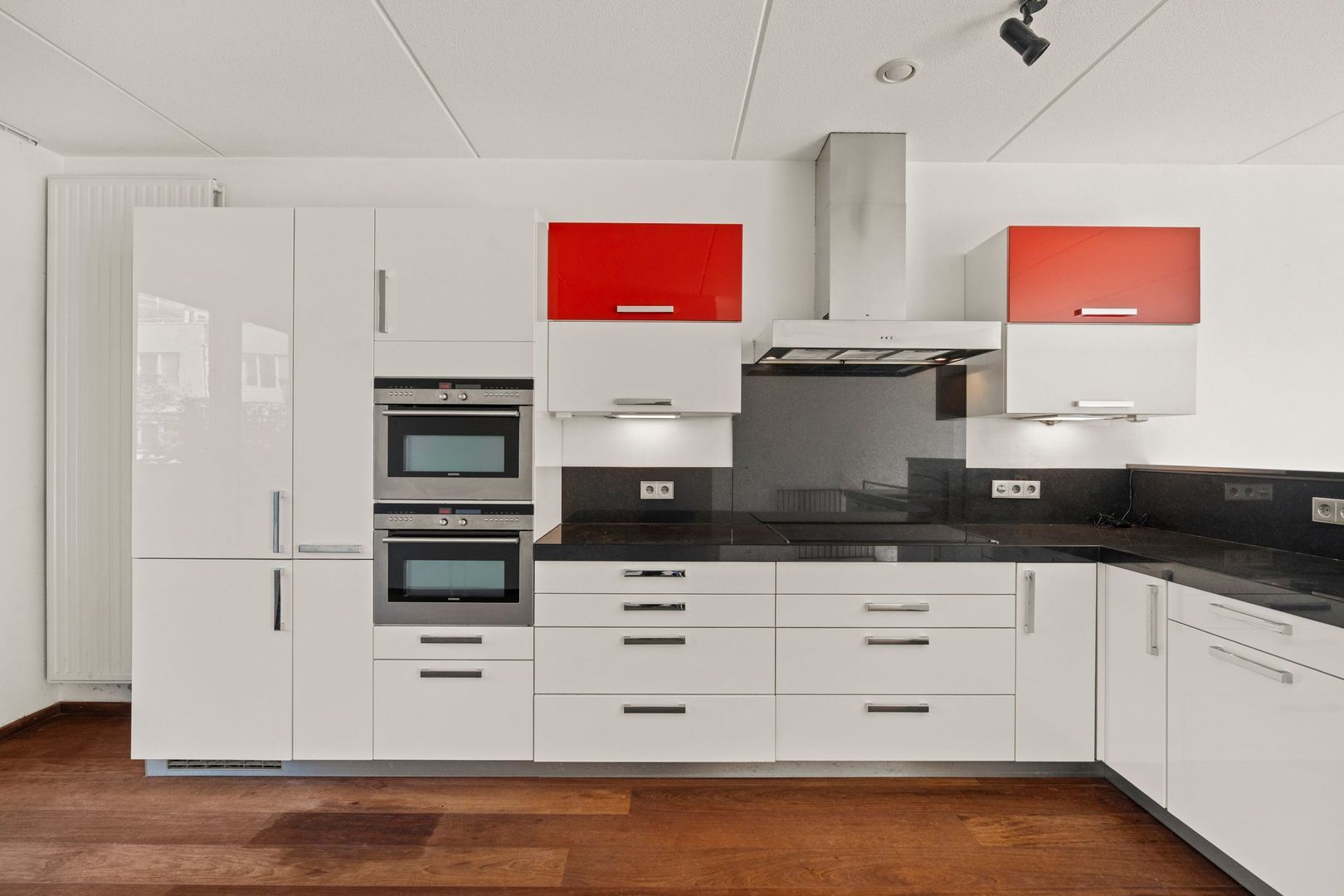 Oeverzeggestraat 36, Amsterdam foto-10 blur