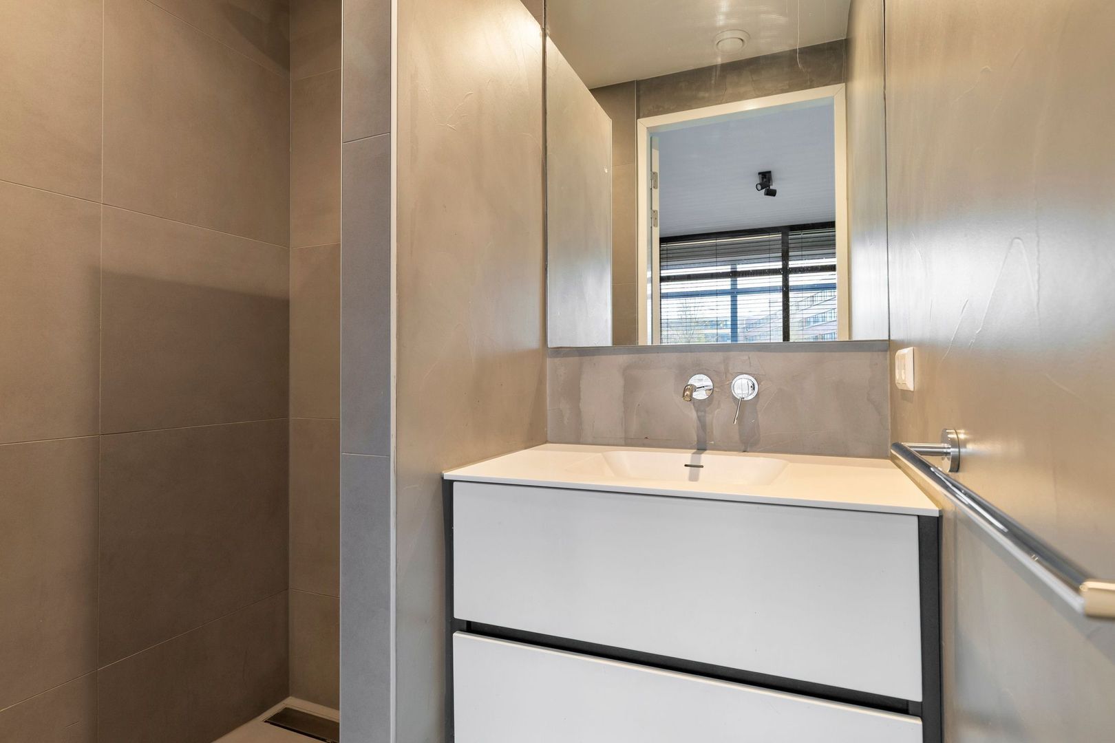 Burgemeester Hogguerstraat 1197, Amsterdam foto-10 blur