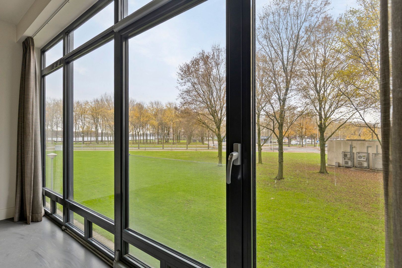 Burgemeester Hogguerstraat 1197, Amsterdam foto-6 blur